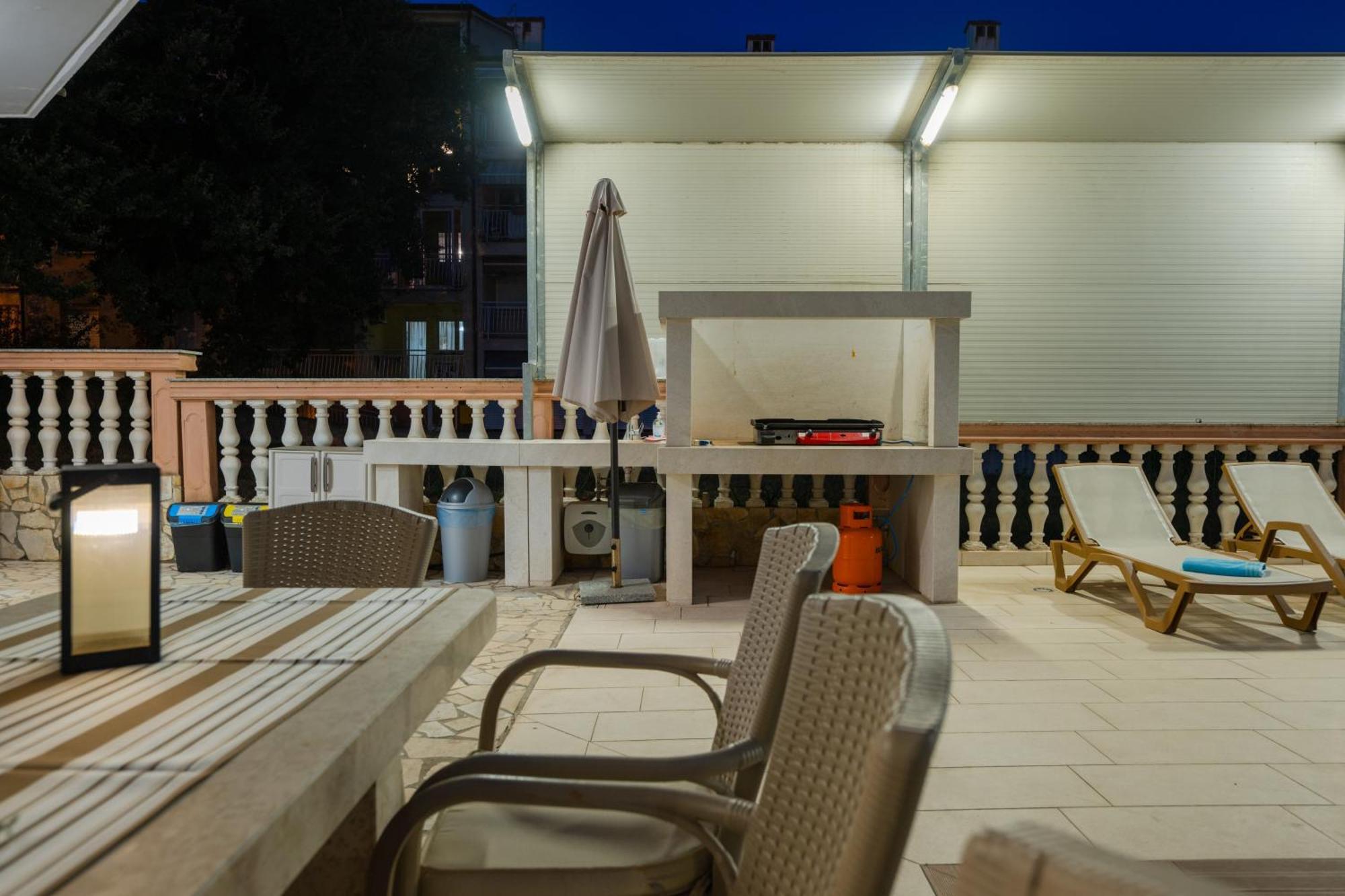 Lealeana Villa Pula