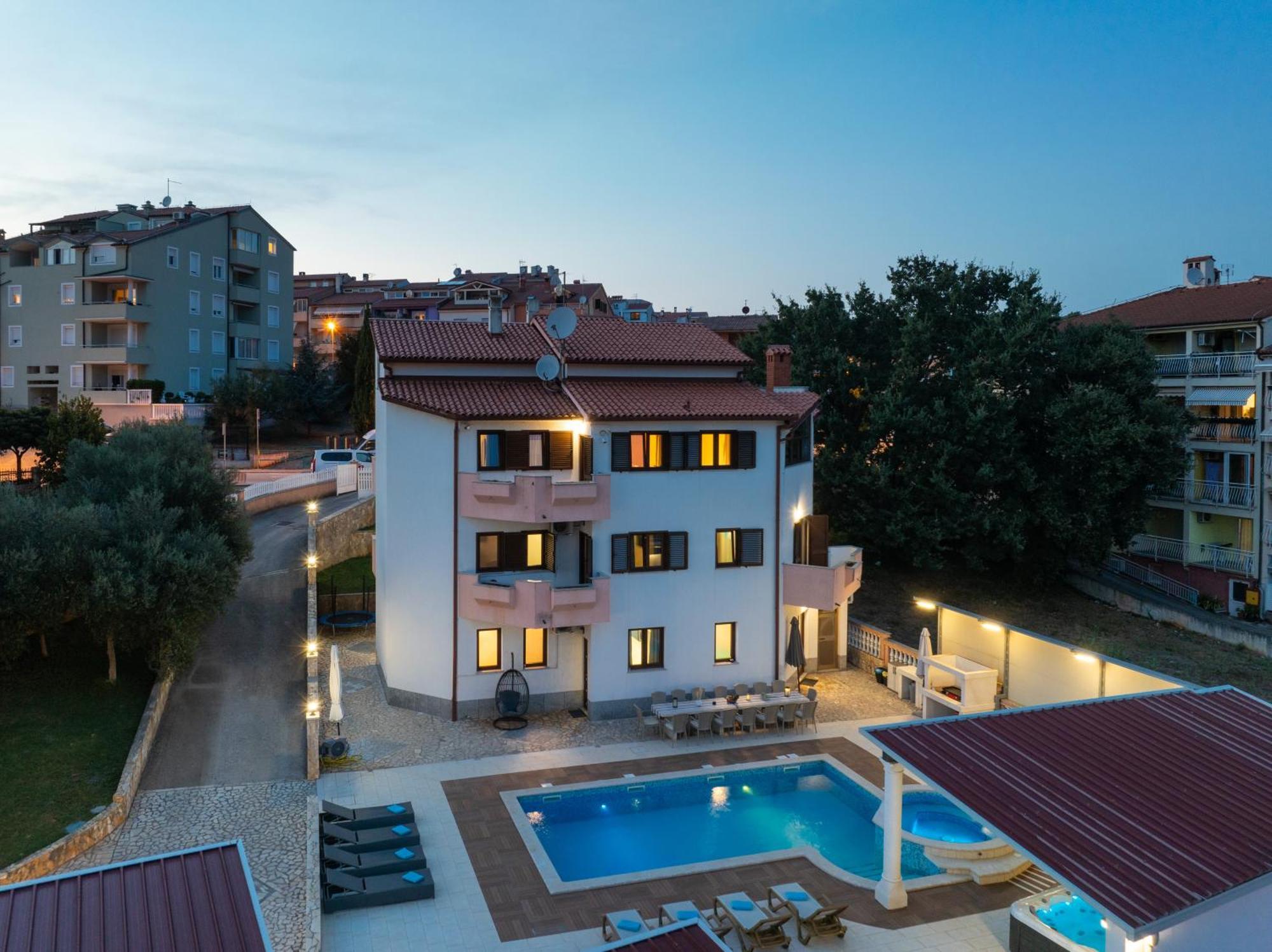 Villa Lealeana *